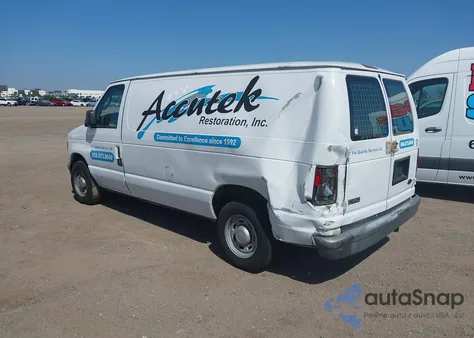 2005 Ford E-150 Commercial/Recreational z USA, uszkodzony, nr VIN 1FTRE14W55HA89988